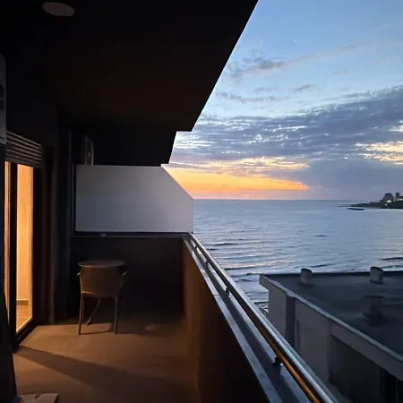 Seafront Mediterran Appartement