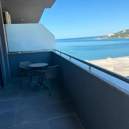 Seafront Mediterran Appartement